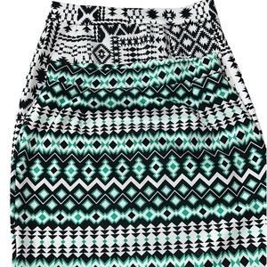 Geometric Mini Skirt Bundle, Size Small